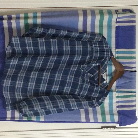 Long sleeved blue blouse - Picture 1 of 3